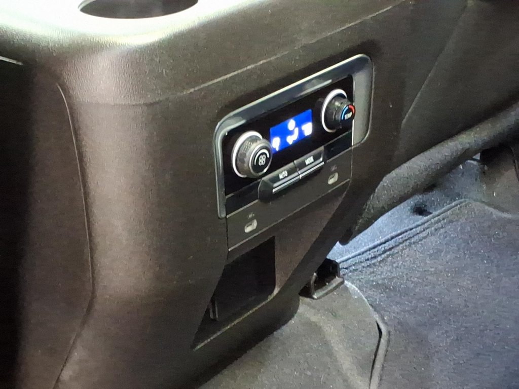 2021 Chevrolet Suburban Image 22