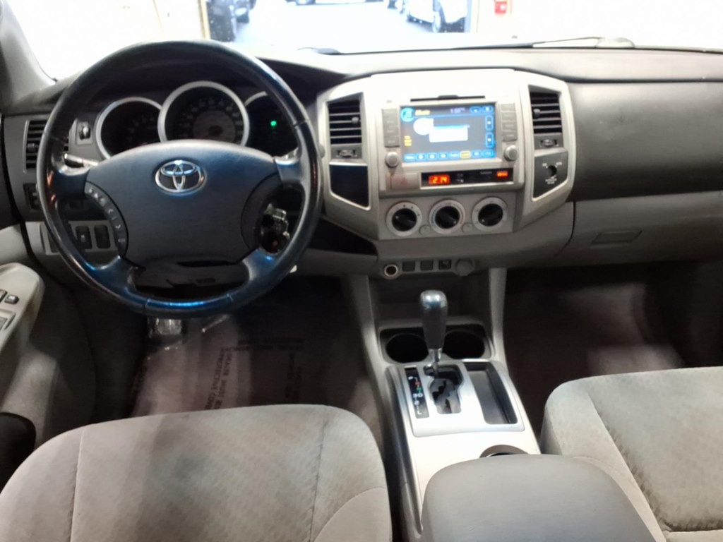 2010 Toyota Tacoma Image 9