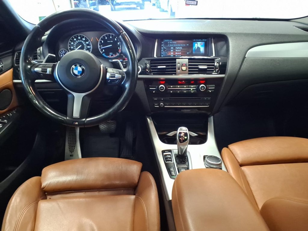 2018 BMW X4 Image 8