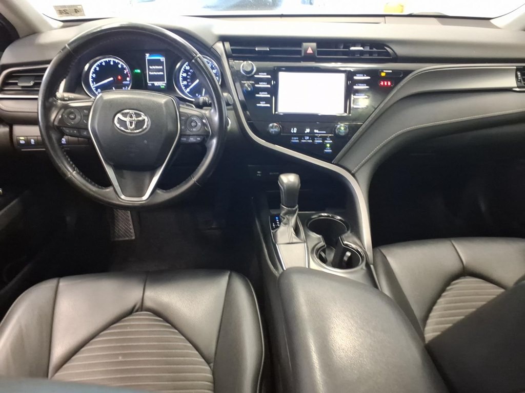 2019 Toyota Camry Image 9