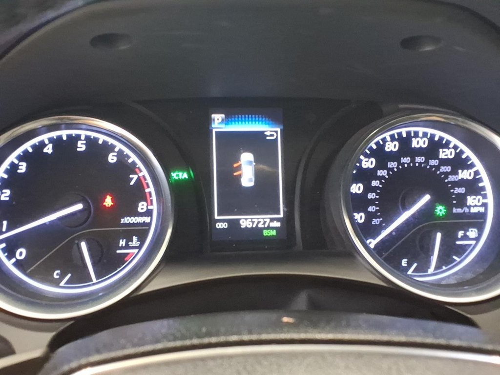 2019 Toyota Camry Image 11