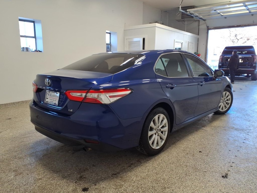 2018 Toyota Camry Image 4