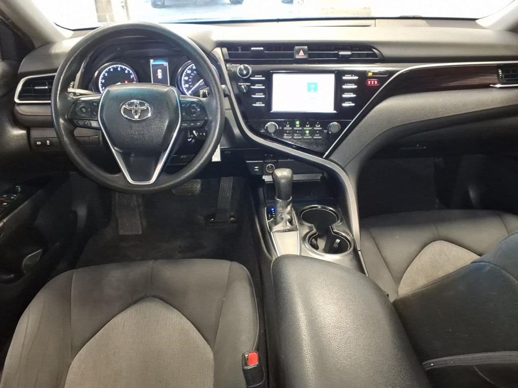 2018 Toyota Camry Image 9