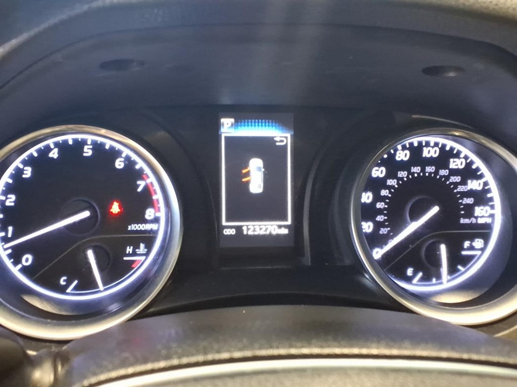 2018 Toyota Camry Image 11