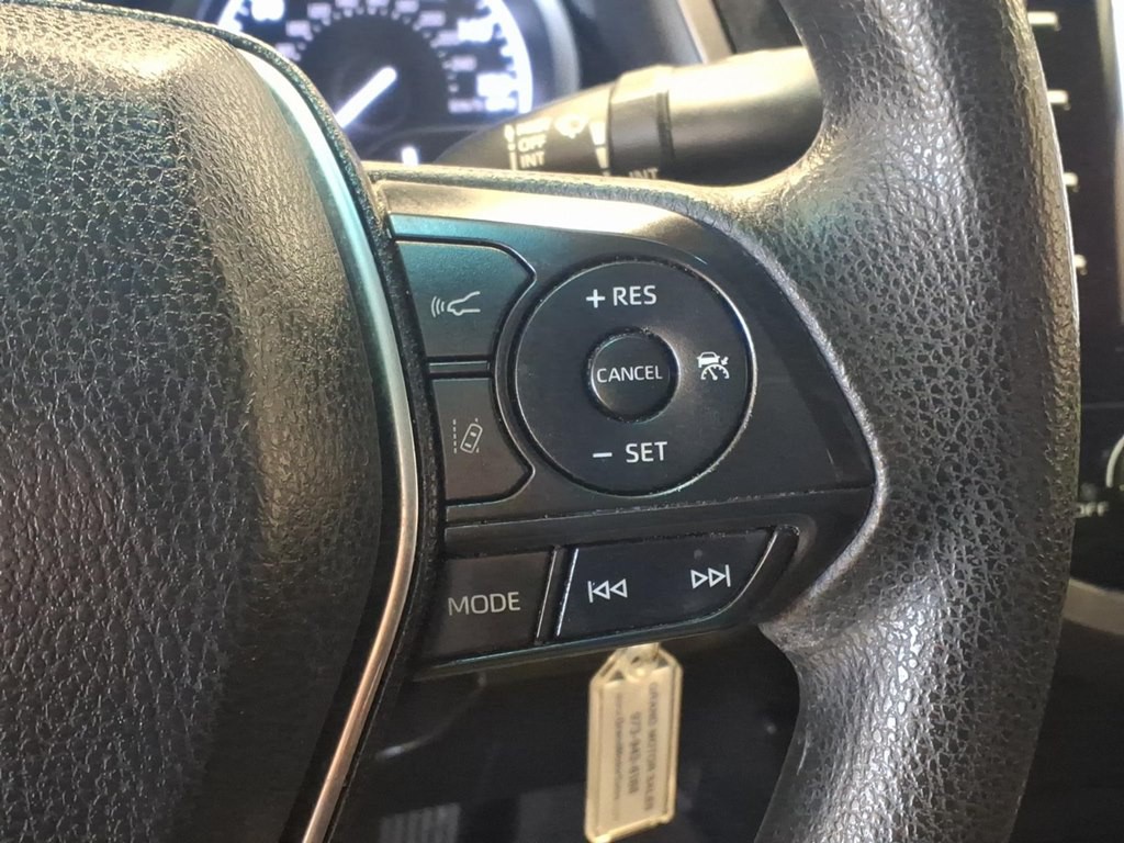 2018 Toyota Camry Image 12