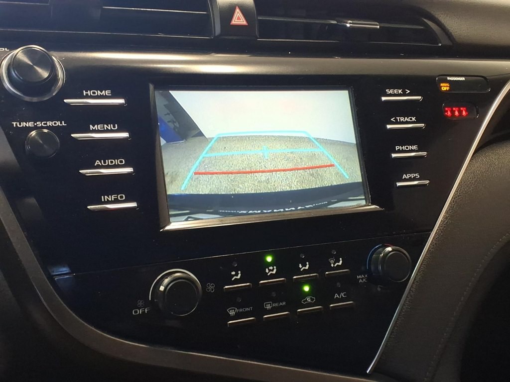 2018 Toyota Camry Image 13