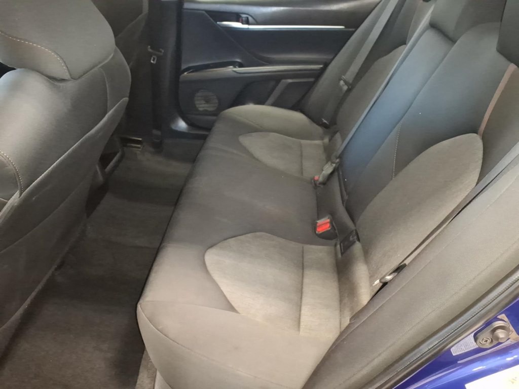 2018 Toyota Camry Image 18