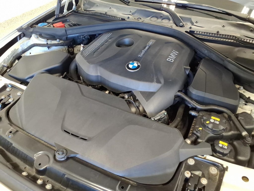 2017 BMW 4 Series Image 21