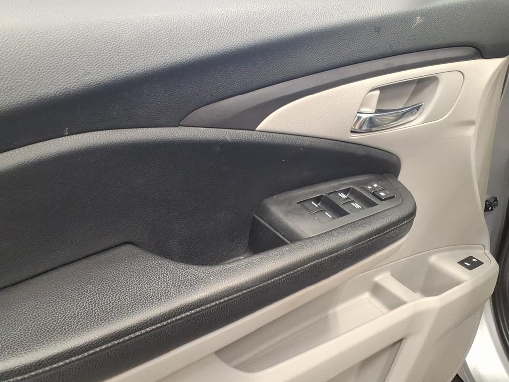 2016 Honda Pilot Image 8