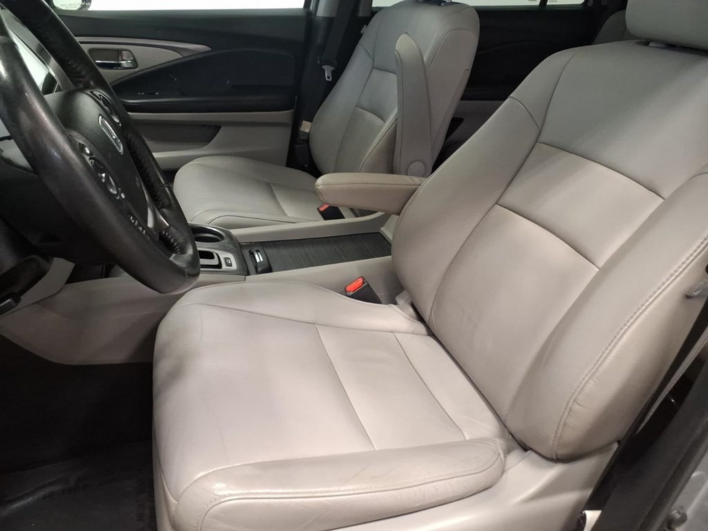 2016 Honda Pilot Image 17