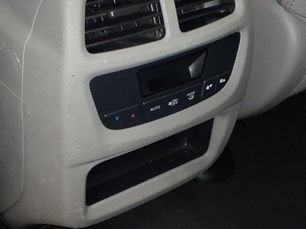 2016 Honda Pilot Image 21