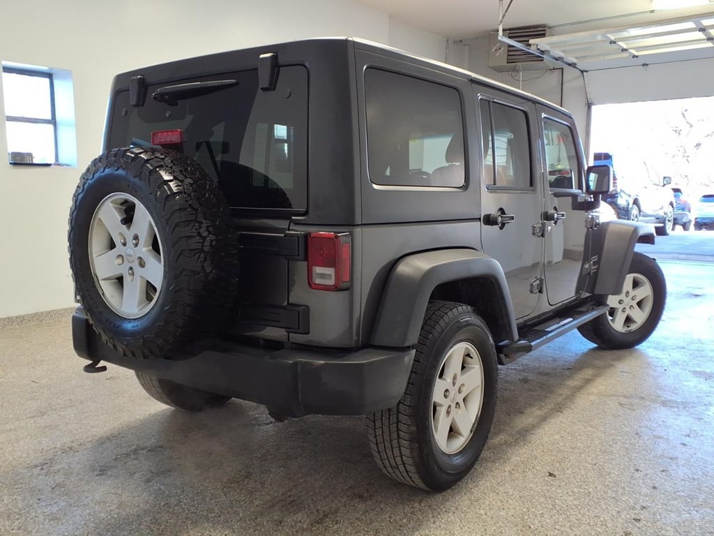 2017 Jeep Wrangler Unlimited Image 4