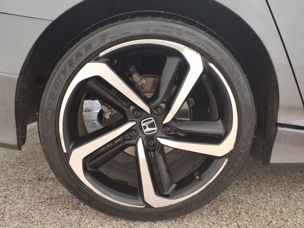 2020 Honda Accord Image 7