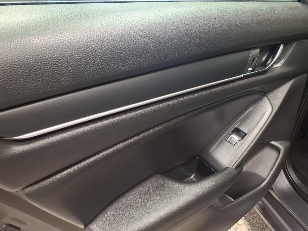 2020 Honda Accord Image 19