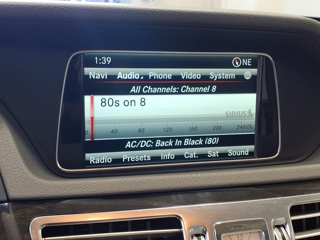 2014 Mercedes-Benz E-Class Image 15