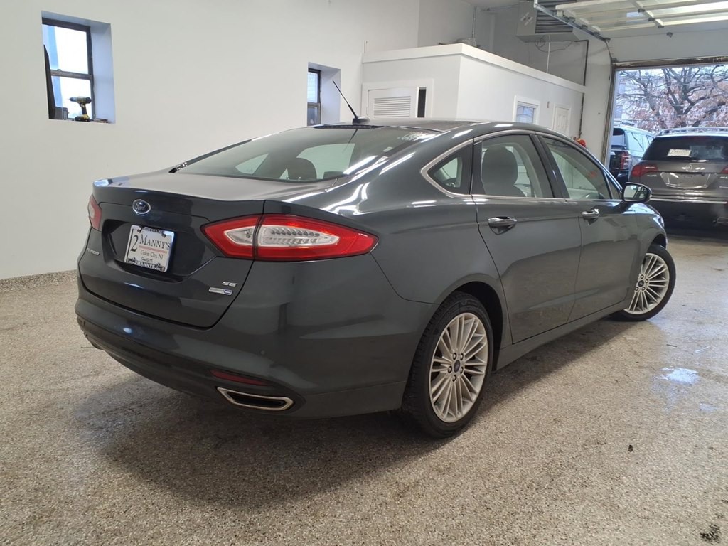 2016 Ford Fusion Image 4