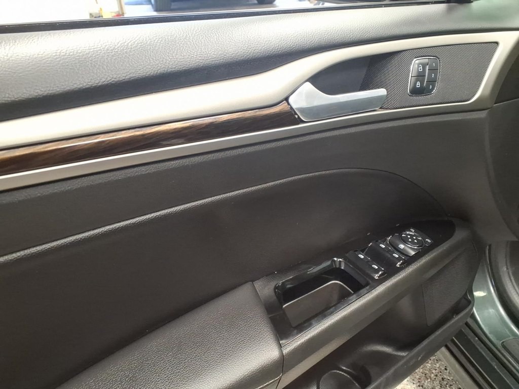 2016 Ford Fusion Image 8