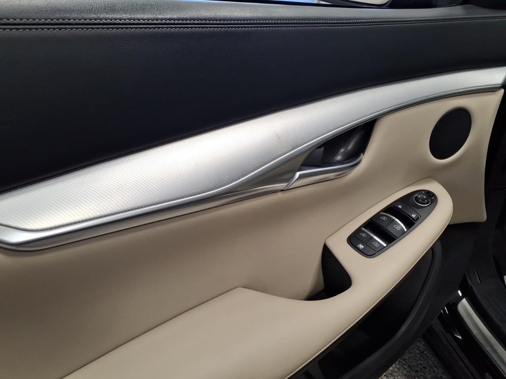 2021 INFINITI QX50 Image 8