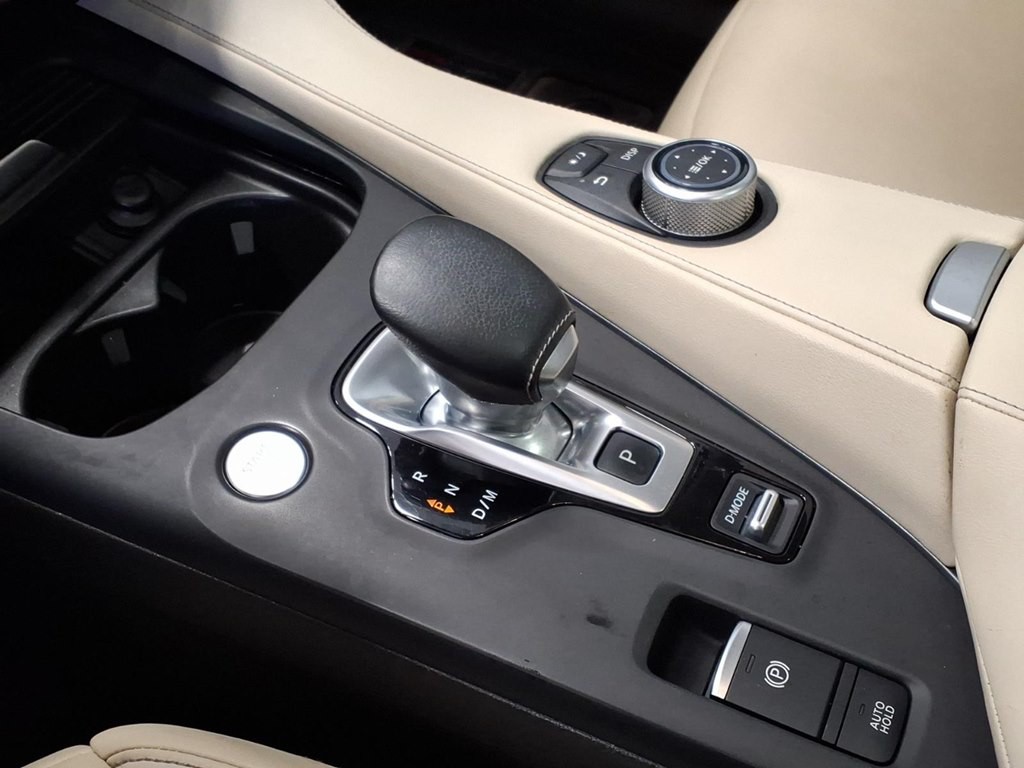 2021 INFINITI QX50 Image 17