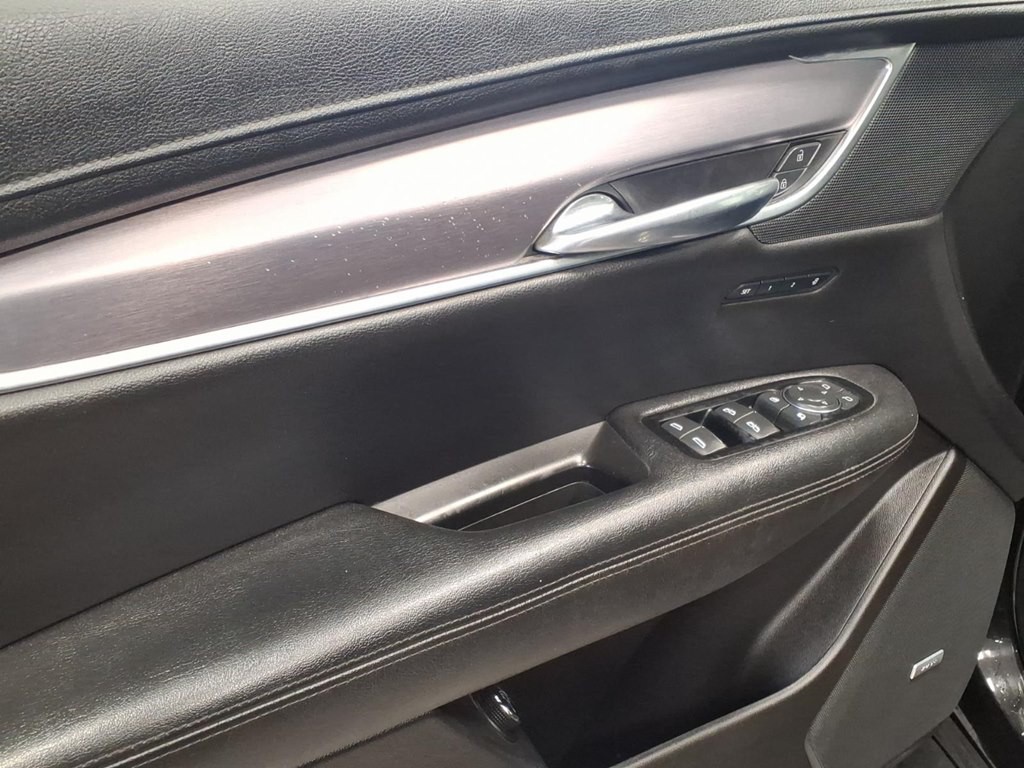 2019 Cadillac XT5 Image 8