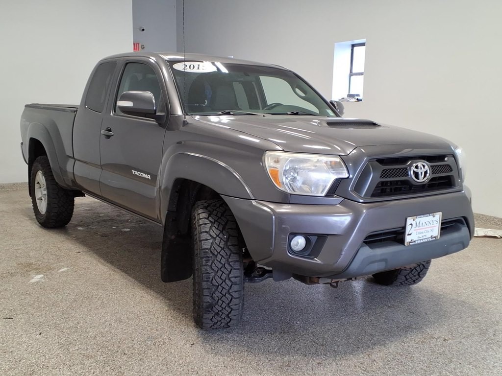 2015 Toyota Tacoma Image 3