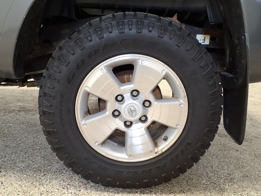 2015 Toyota Tacoma Image 7