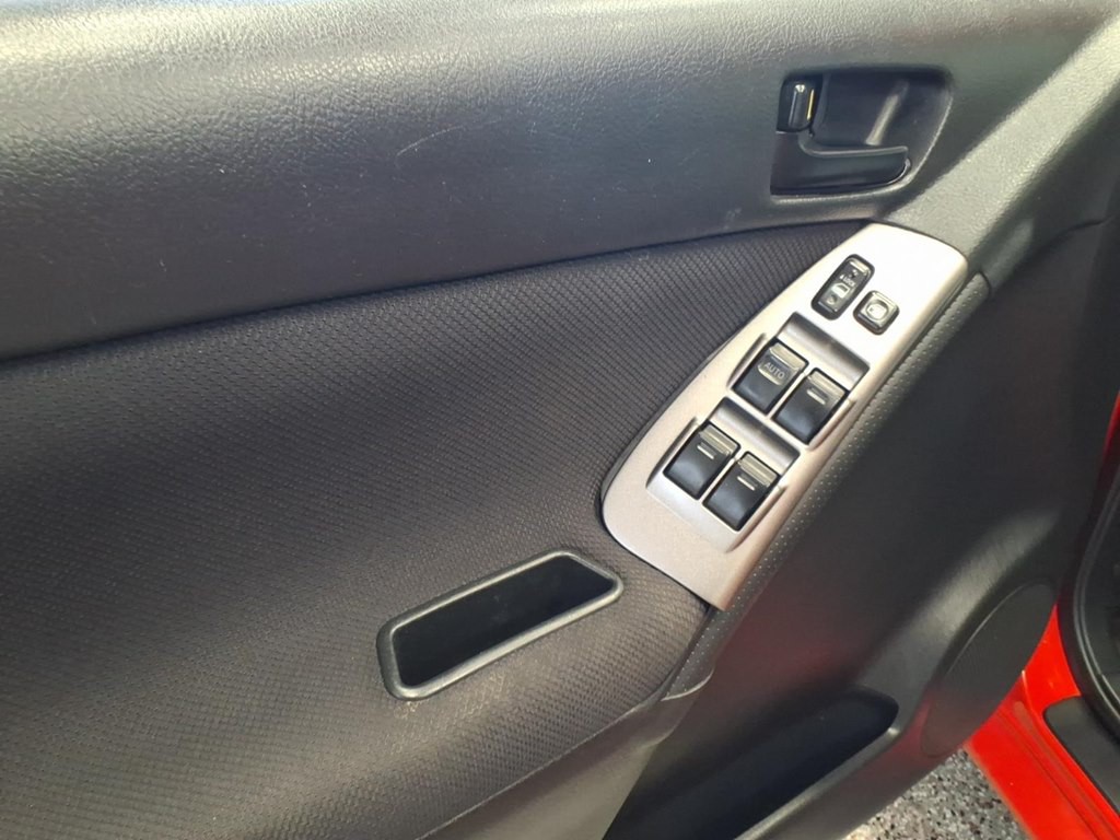 2005 Toyota Matrix Image 8