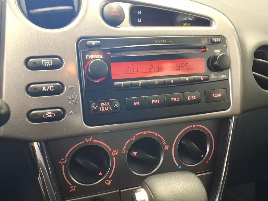 2005 Toyota Matrix Image 12