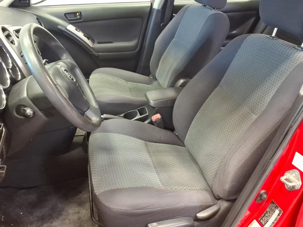 2005 Toyota Matrix Image 14