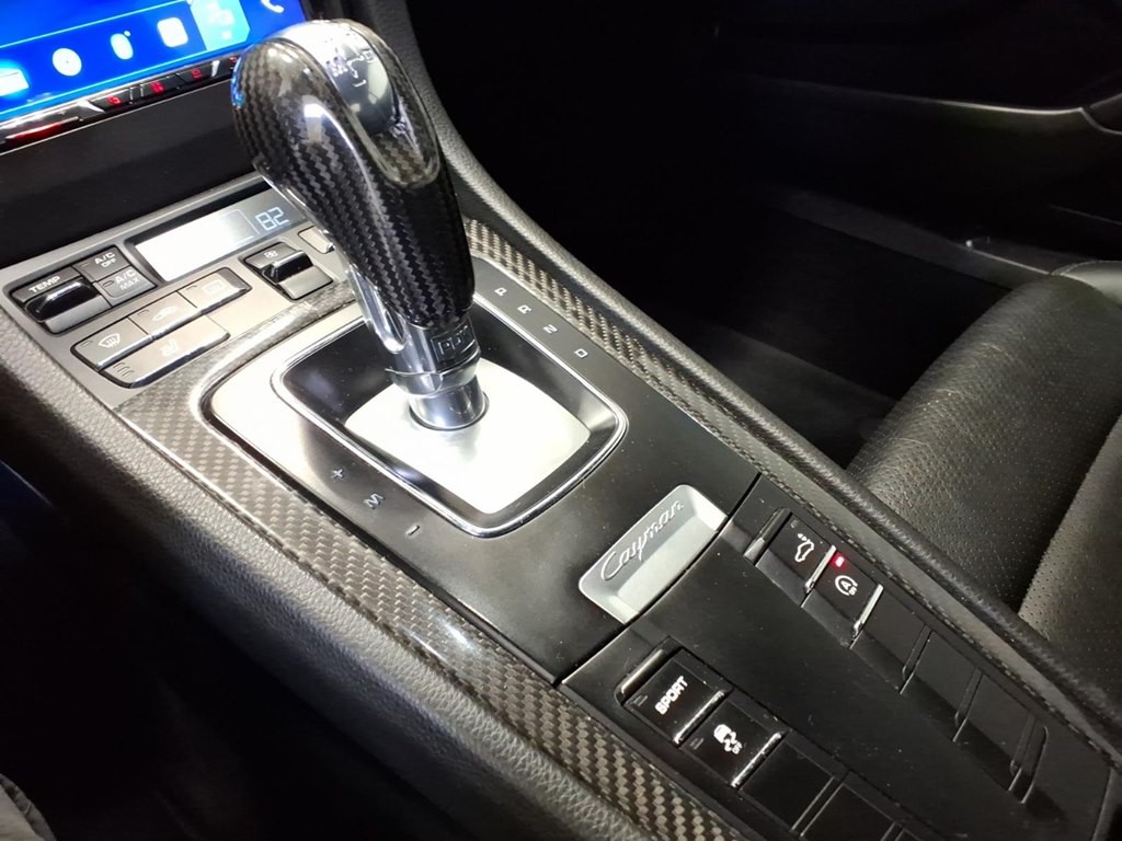 2016 Porsche Cayman Image 16