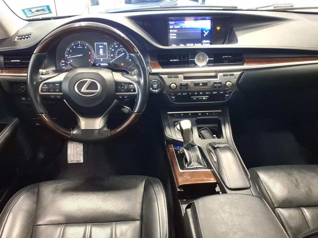 2018 Lexus ES 350 Image 9