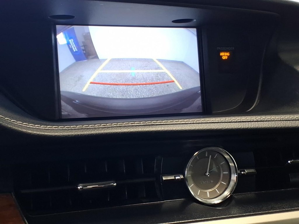 2018 Lexus ES 350 Image 15