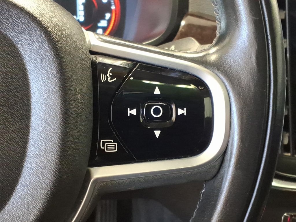 2019 Volvo S90 Image 12