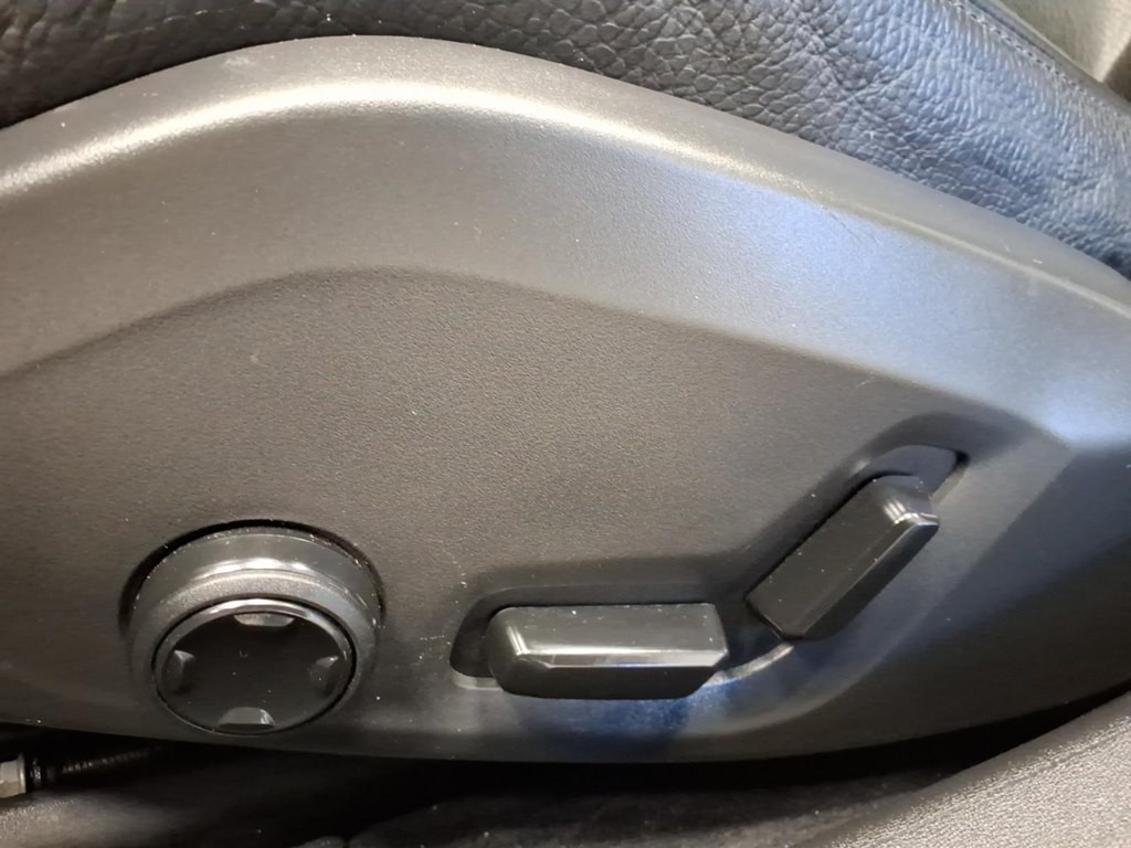 2019 Volvo S90 Image 19