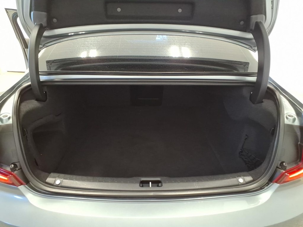 2019 Volvo S90 Image 25