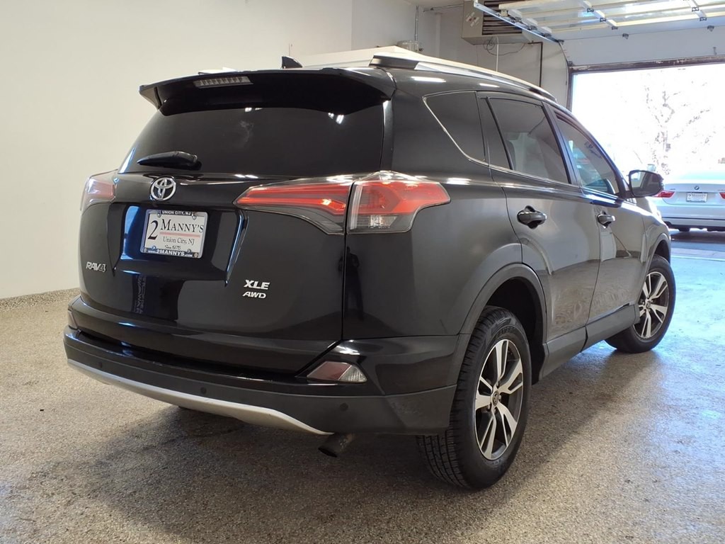 2016 Toyota Rav4 Image 4