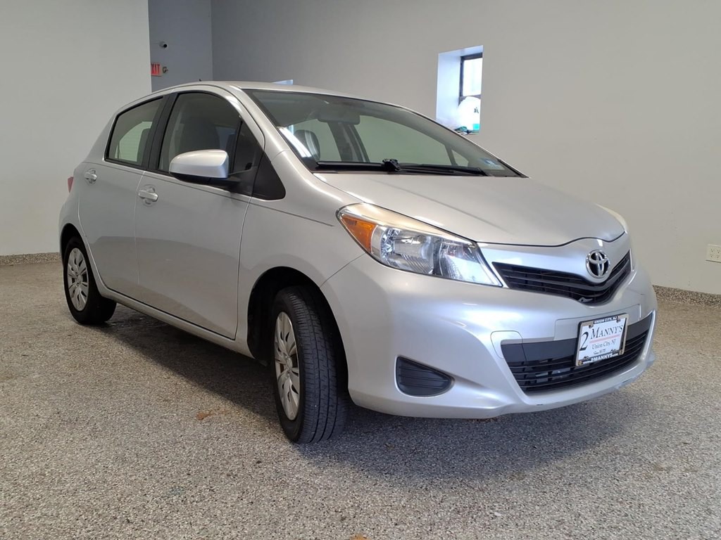 2014 Toyota Yaris Image 3