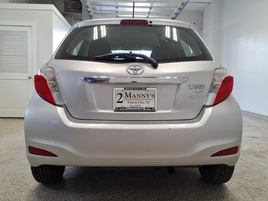 2014 Toyota Yaris Image 5