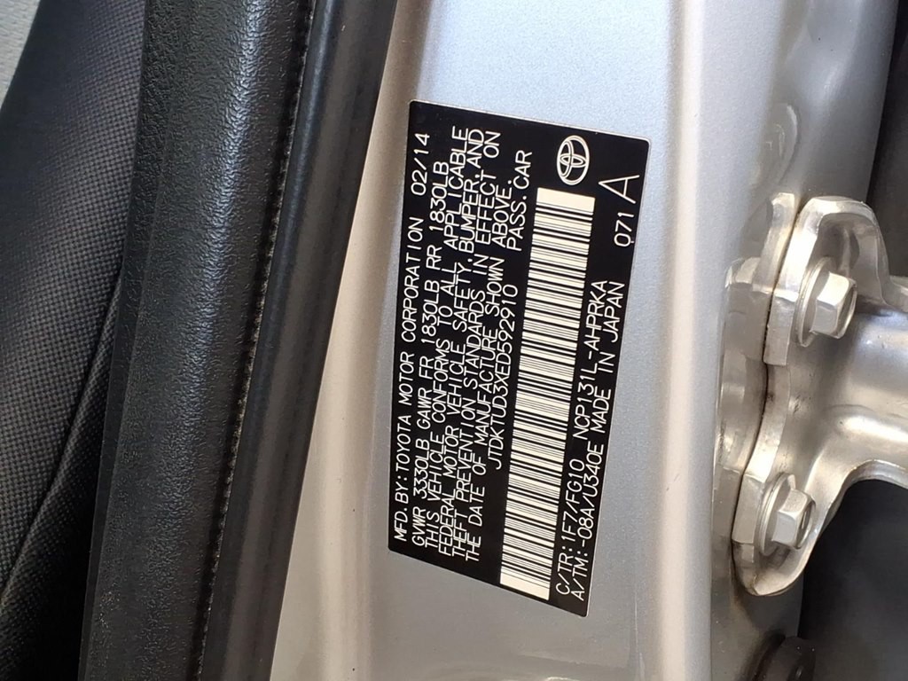 2014 Toyota Yaris Image 19