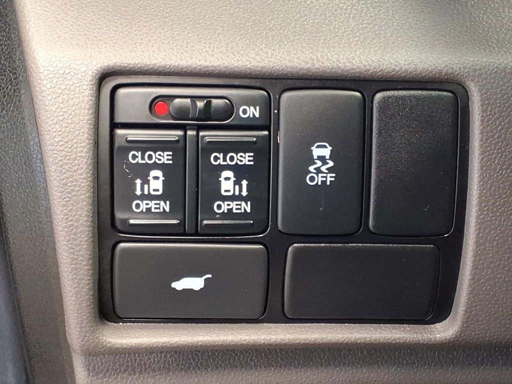 2012 Honda Odyssey Image 10