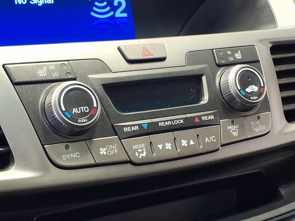 2012 Honda Odyssey Image 15