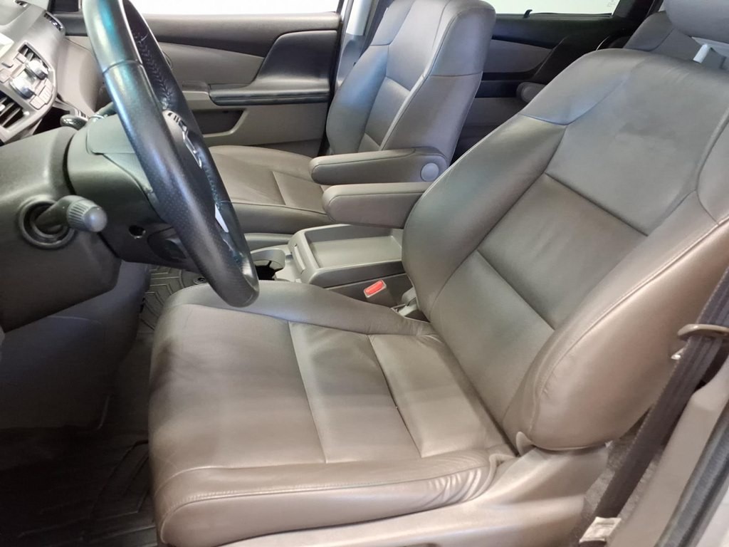2012 Honda Odyssey Image 17