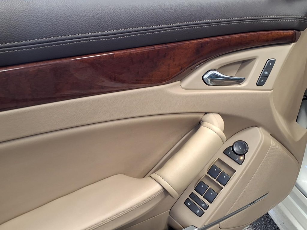 2012 Cadillac CTS Image 8