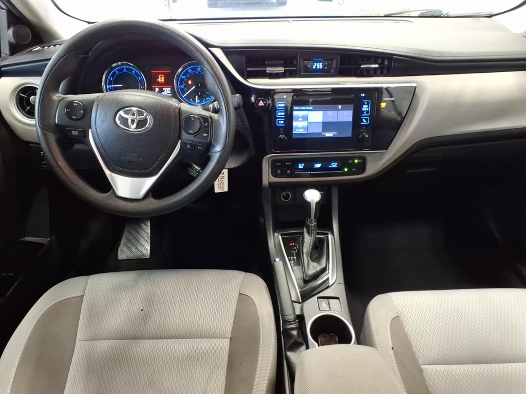2017 Toyota Corolla Image 9