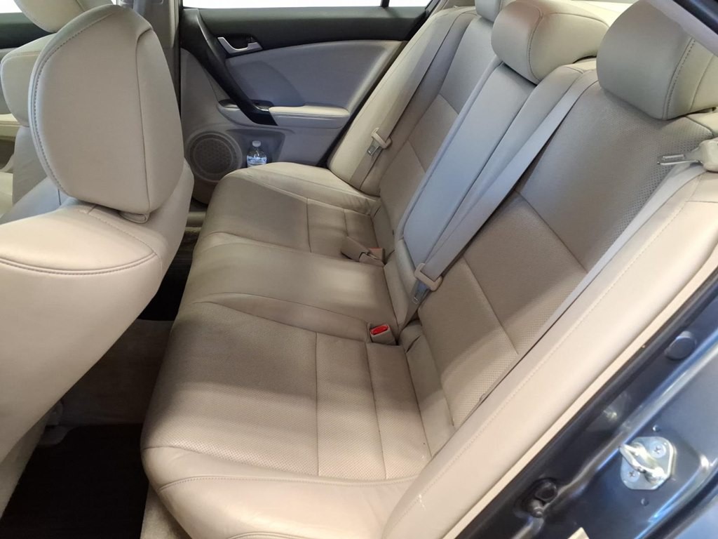 2010 Acura TSX Image 18