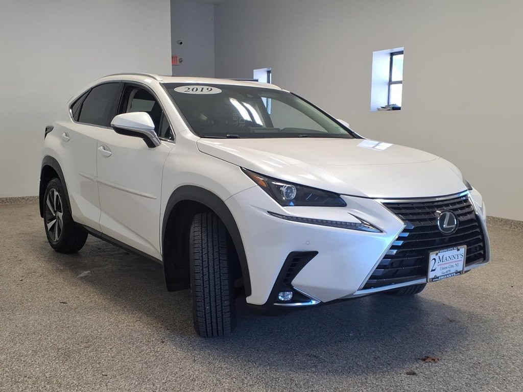 2019 Lexus NX 300 Image 3