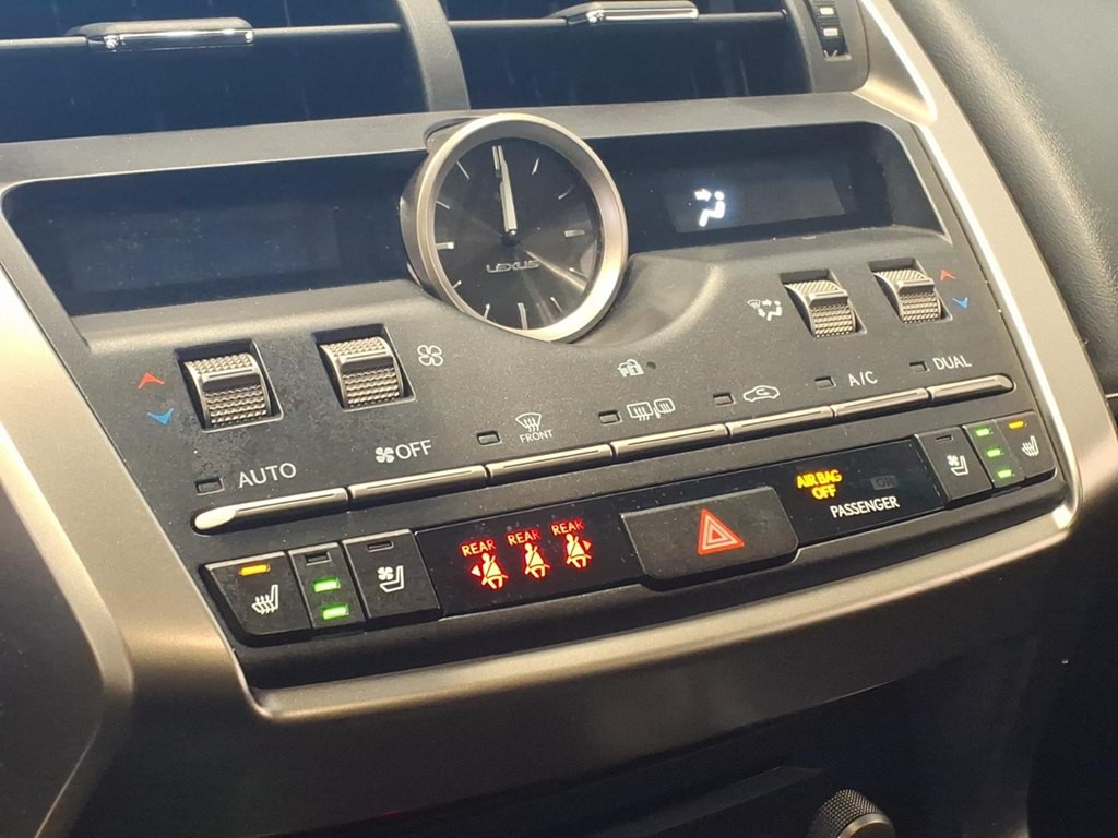 2019 Lexus NX 300 Image 17