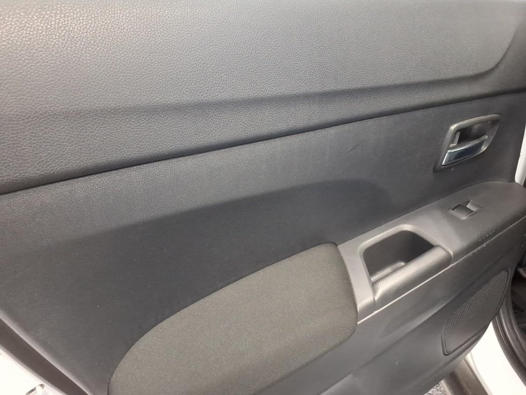 2022 Mitsubishi Outlander Image 18