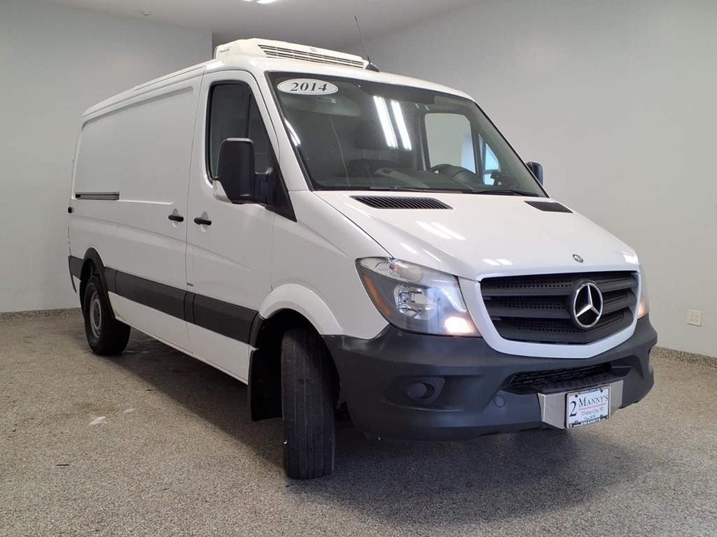 2014 Mercedes-Benz Sprinter Image 3