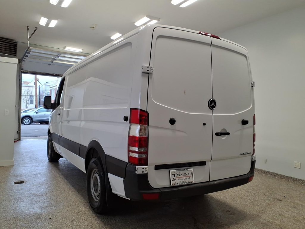 2014 Mercedes-Benz Sprinter Image 6
